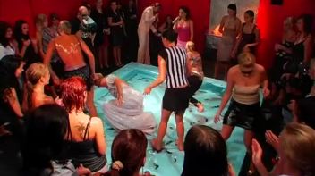 Greased Up and Ready To Fight Screencap 29 on www.sinx.com