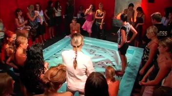 Greased Up and Ready To Fight Screencap 46 on www.sinx.com