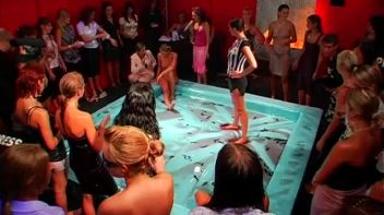 Greased Up and Ready To Fight Screencap 49 on www.sinx.com