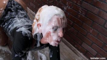 Bombshell collects cum for a living Screencap 76 on www.sinx.com
