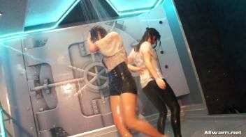 Moving To The Wetlook Groove Screencap 9 on www.sinx.com