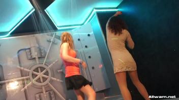 Moving To The Wetlook Groove Screencap 73 on www.sinx.com