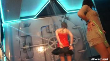 Moving To The Wetlook Groove Screencap 82 on www.sinx.com