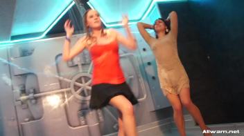 Moving To The Wetlook Groove Screencap 83 on www.sinx.com