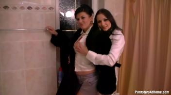 Wet Those White Tops Down! Screencap 20 on www.sinx.com