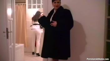 Wet Those White Tops Down! Screencap 3 on www.sinx.com