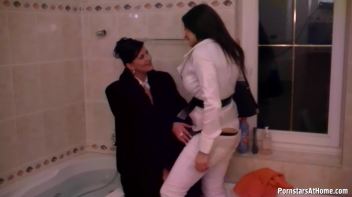 Wet Those White Tops Down! Screencap 32 on www.sinx.com