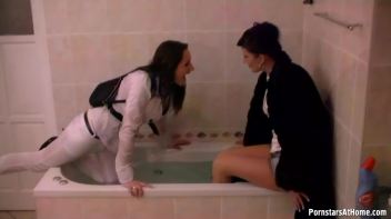 Wet Those White Tops Down! Screencap 49 on www.sinx.com