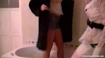 Wet Those White Tops Down! Screencap 72 on www.sinx.com