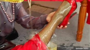 Sensual Oily Hair Play Screencap 39 on www.sinx.com