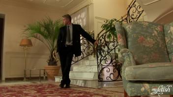 A Secretary and Her Boss Screencap 1 on www.sinx.com