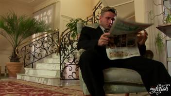 A Secretary and Her Boss Screencap 2 on www.sinx.com