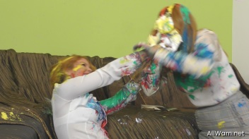 Catfighting Cuties Follow The Rainbow Screencap 60 on www.sinx.com