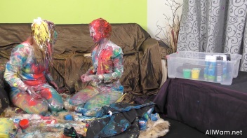 Catfighting Cuties Follow The Rainbow Screencap 87 on www.sinx.com