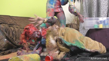 Catfighting Cuties Follow The Rainbow Screencap 91 on www.sinx.com