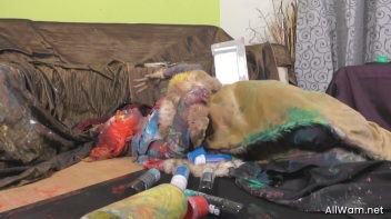 Catfighting Cuties Follow The Rainbow Screencap 92 on www.sinx.com