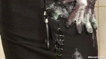 Gina's Wetlook Discipline Screencap 60 on www.sinx.com