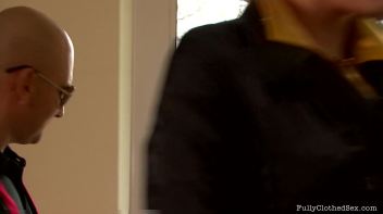 The Fashion Guru Screencap 14 on www.sinx.com