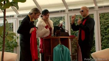 The Fashion Guru Screencap 18 on www.sinx.com