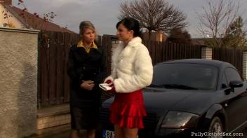 The Fashion Guru Screencap 5 on www.sinx.com