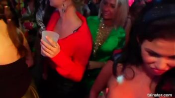 Eurobabe Olympics Part 1 - Cam 2 Screencap 62 on www.sinx.com