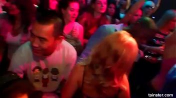 Eurobabe Olympics Part 1 - Cam 2 Screencap 63 on www.sinx.com