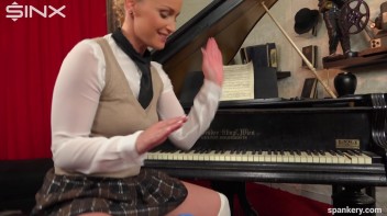 Hot Student Spanks Her Teacher Screencap 10 on www.sinx.com