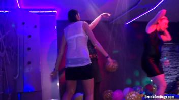 International Summer Lovin' Part 4 - Shower Cam Screencap 47 on www.sinx.com