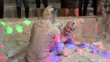 Eurobabes Going Mud Mad! Screencap 53 on www.sinx.com