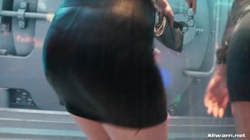 Livin' It Up Wetlook Style Screencap 20 on www.sinx.com