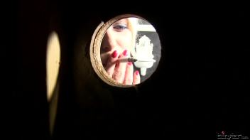 Slimy Smoke Break Screencap 5 on www.sinx.com