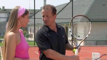 Tennis Injury Needs Some Piss Relief Screencap 3 on www.sinx.com