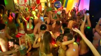 Bay Crotch Part 1 - Cam 1 Screencap 92 on www.sinx.com