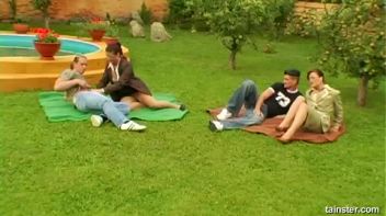 The Professionals Screencap 5 on www.sinx.com