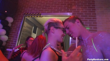 Party Hardcore Gone Crazy Vol. 37 Part 4 - Cam 3 Screencap 51 on www.sinx.com