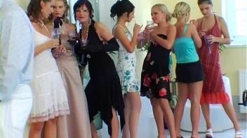 Barbara Summer, Number 1 Stunner Screencap 2 on www.sinx.com