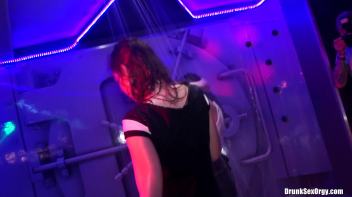 International Summer Lovin' Part 3 - Shower Cam Screencap 57 on www.sinx.com