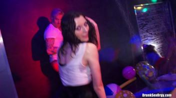 International Summer Lovin' Part 3 - Shower Cam Screencap 59 on www.sinx.com