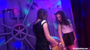 International Summer Lovin' Part 3 - Shower Cam Screencap 62 on www.sinx.com