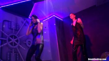 International Summer Lovin' Part 3 - Shower Cam Screencap 15 on www.sinx.com