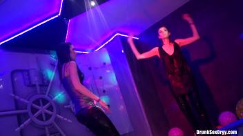 International Summer Lovin' Part 3 - Shower Cam Screencap 16 on www.sinx.com