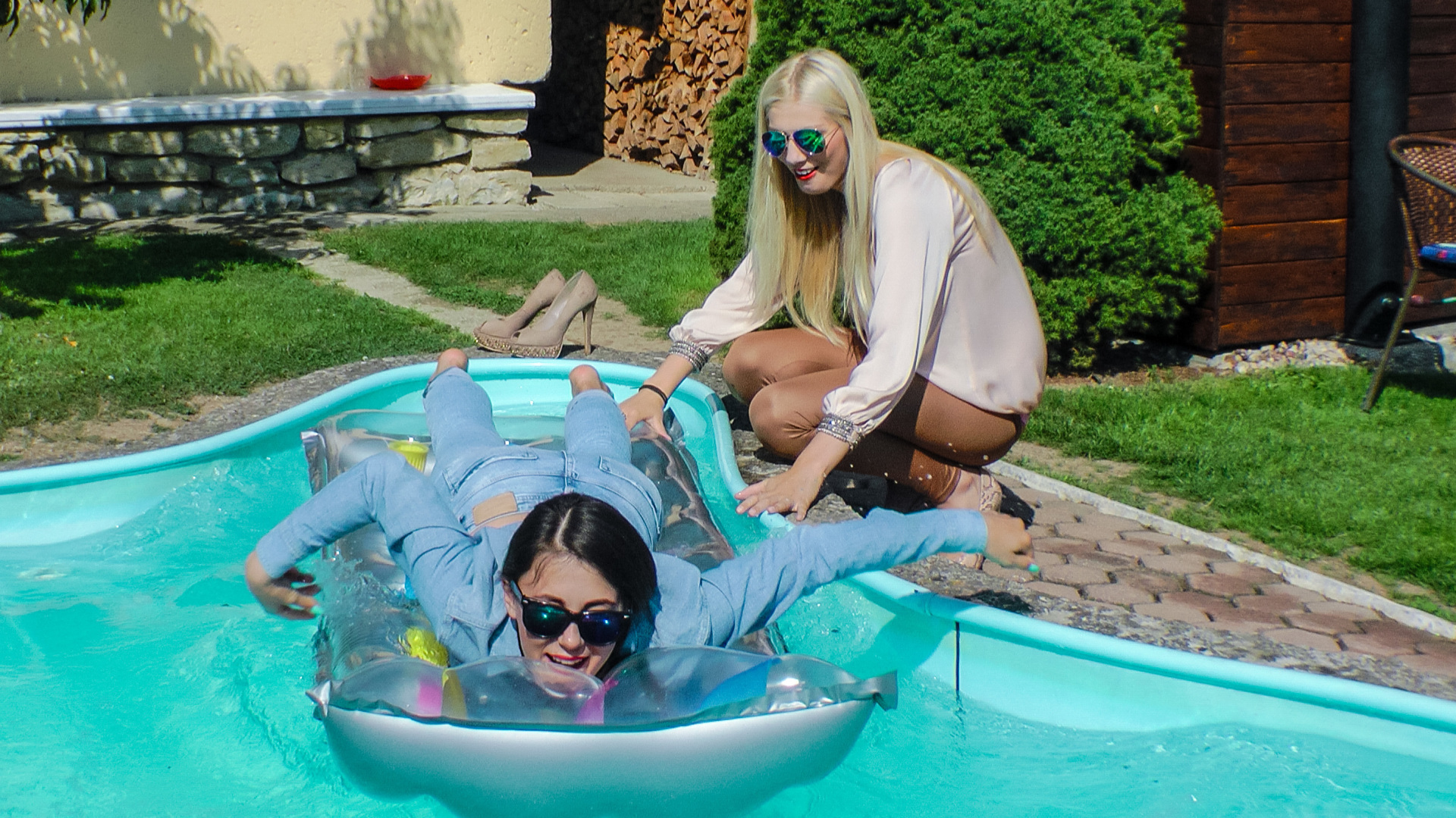 Besties Nearly Get Caught Playing In Backyard Pool! on www.sinx.com