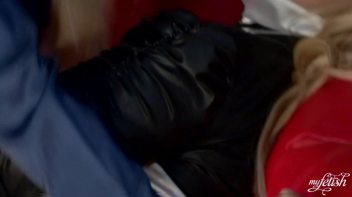 Club Fun Turns Sexy Screencap 70 on www.sinx.com