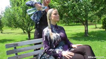 Washing Their Hair Anywhere and Everywhere Screencap 77 on www.sinx.com