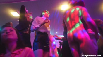 Party Hardcore Gone Crazy Vol. 29 Part 7 - Cam 1 Screencap 22 on www.sinx.com