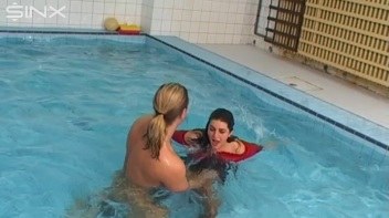 Wet Babe Sucks Cock In The Pool Screencap 4 on www.sinx.com