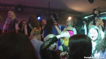 Party Hardcore Gone Crazy Vol. 37 Part 9 - Cam 4 Screencap 99 on www.sinx.com
