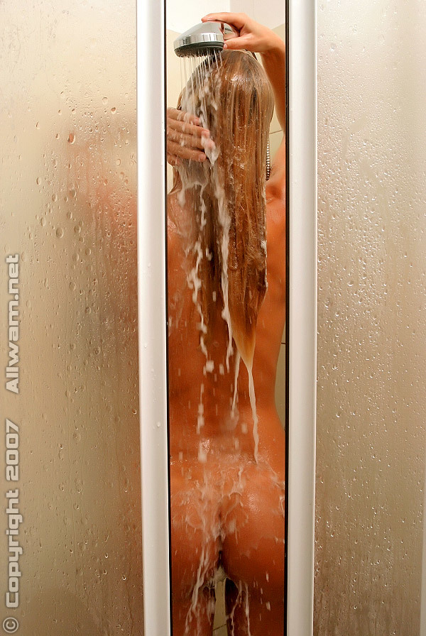 Steamy Wetlook Shower on www.sinx.com
