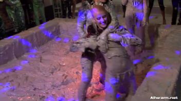 Bloused Babes In Brutal Battle Screencap 23 on www.sinx.com