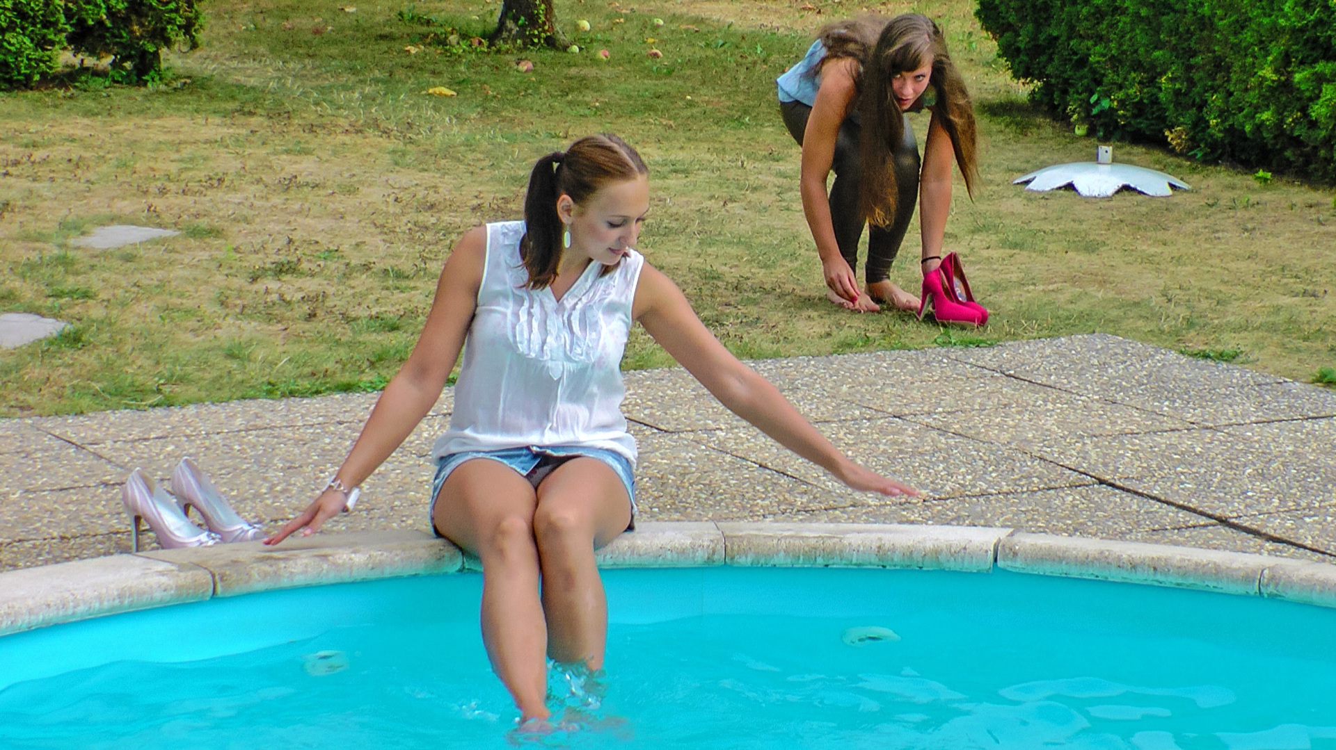 Sexy Swim Babes Play In The Pool on www.sinx.com